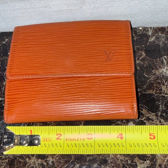 Louis Vuitton Epi Elise triple fold wallet - Picture 10 of 11